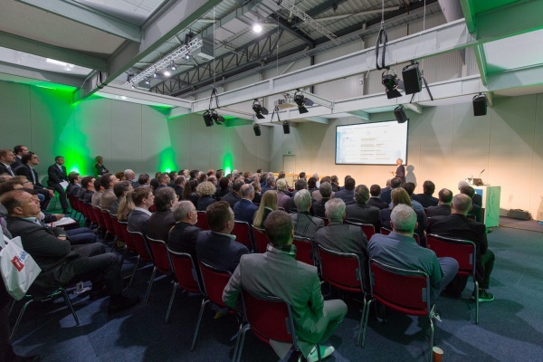 Kongress Arbeitskraftsicherung auf der DKM Messe